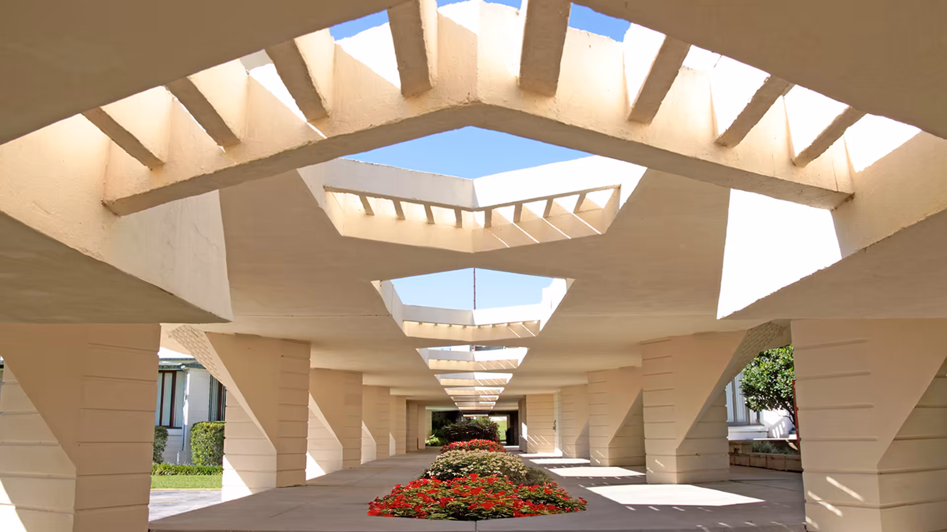 esplanades