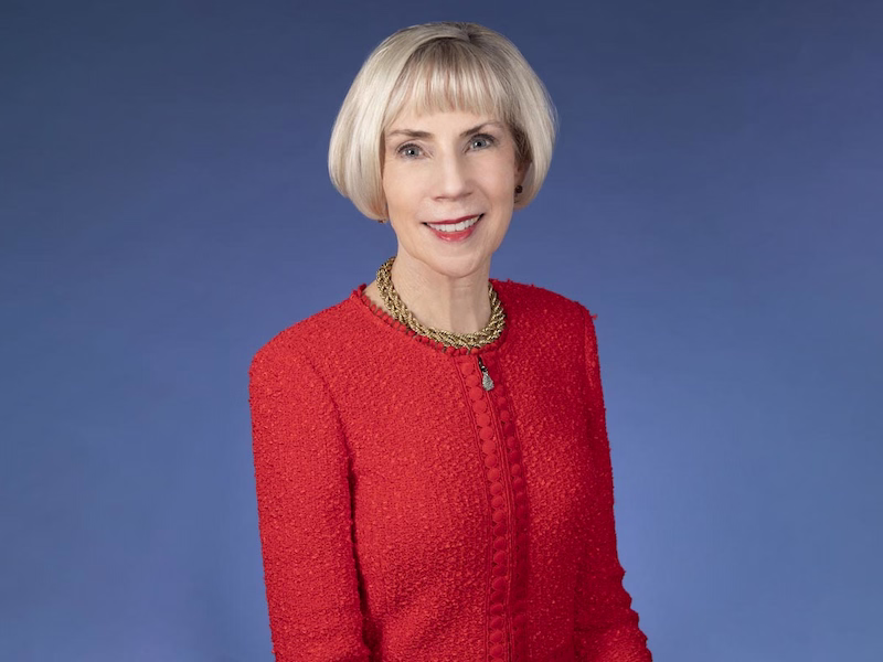 Dr. Anne Kerr
